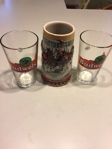 VINTAGE 1988 BUDWEISER STEIN AND 16oz and 2  BUD PINT GLASS{excellent condition}
