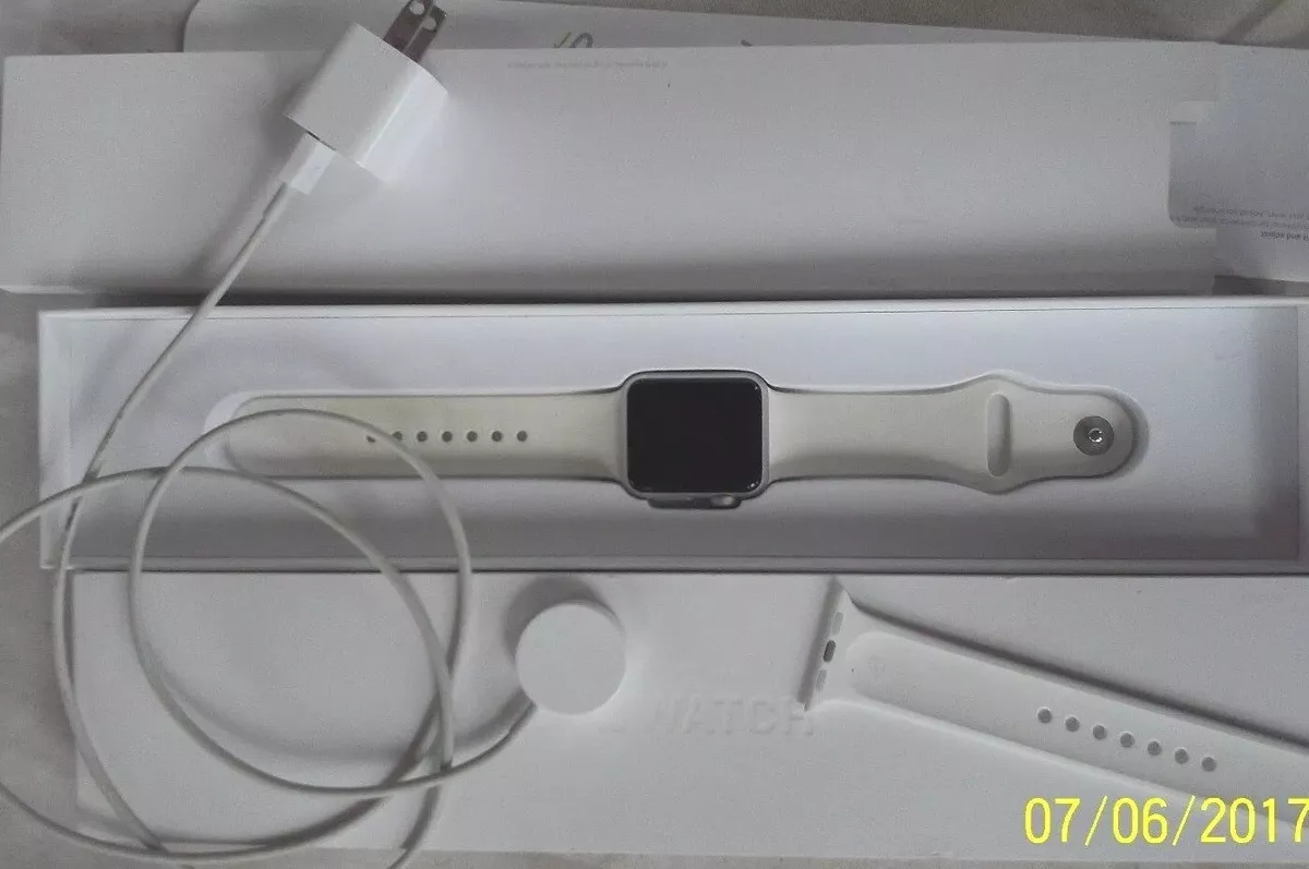 APPLE Watch 1 38 mm Silver Aluminum WHITE Sport Band WR-IPX7 IN | eBay