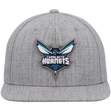 Mitchell & Ness NBA Charlotte Hornets Team Heather 2.0 Snapback Hat, New