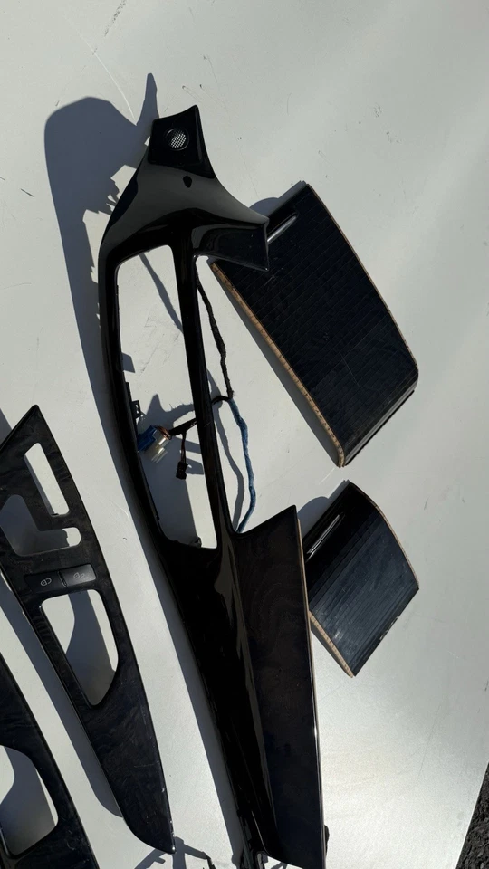 MERCEDES BENZ W218 CLS550 CLS63 AMG WOOD GRAIN INTERIOR TRIM 2012 - 2018 OEM - Image 4 of 4