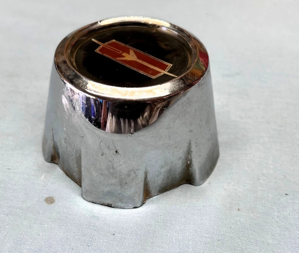 Oldsmobile Cutlass 1972-88 tapa central de rueda de rally OEM Olds Foto 3 de 4