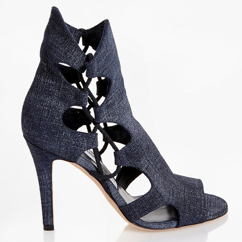 Jimmy Choo★LARK100アンクルストラップ スタッズ ブーティLINEN Jimmy Choo☆LARK100アンクルストラップ スタッズ ブーティLINEN