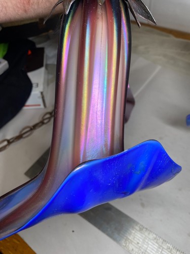 JOHN COOK STUDIOS ART GLASS IRIDESCENT CALLA LILY CHANDELIER SIGNED 1988 - Picture 4 of 6