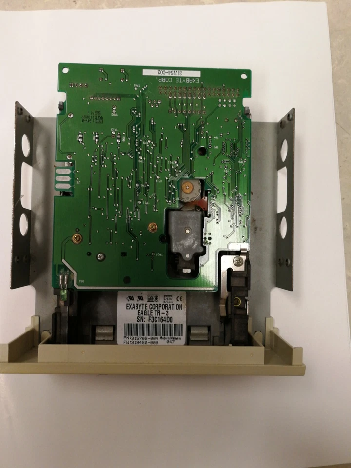 EXABYTE Eagle TR-3 4.2GB Internal Tape Drive 315702-004 319450-000 - Image 3 of 4