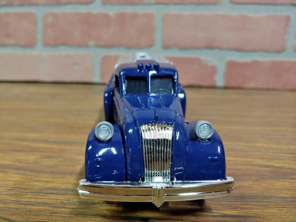 ERTL 1939 Dodge Airflow Eastwood Home Delivery Unit Truck Die Cast Coin Bank  - Image 3 of 4