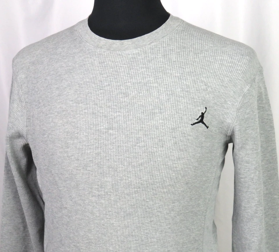 Camisa Térmica Para Hombre Air Jordan Manga Larga Gris Waffle Jumpman Logo Mediana Foto 2 de 4