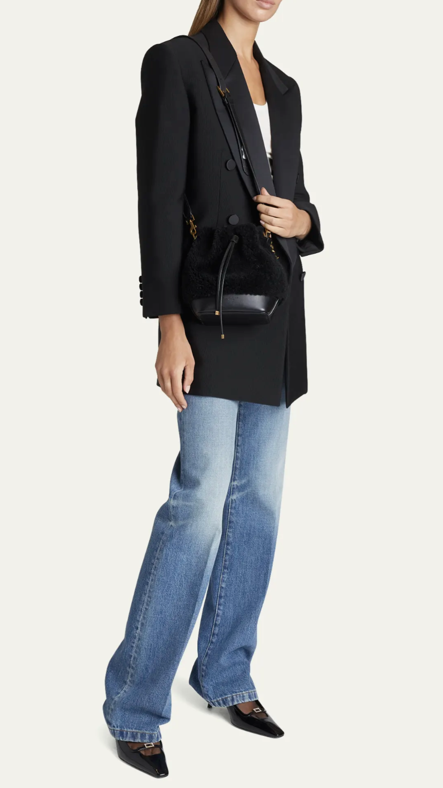 Saint Laurent RETAIL $2790 Emmanuelle piccola borsa a secchiello in shearling pelle