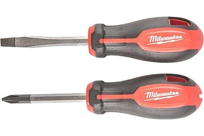 Juego De Tornillos Milwaukee Tri-lobe Stubby (2 Piezas) 4932 | Envío gratis