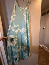Women’s Blue Tropical Dress Size Medium A069