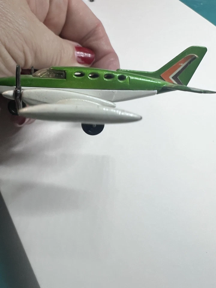 Vintage Green Matchbox 1974 Cessna 402 Lesney Prod. & Co. S.B.8 Made In England - Image 3 of 4