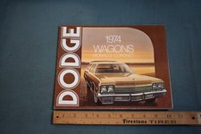 1974 Dodge Station Wagons Dealer Sales Brochure Monaco Coronet