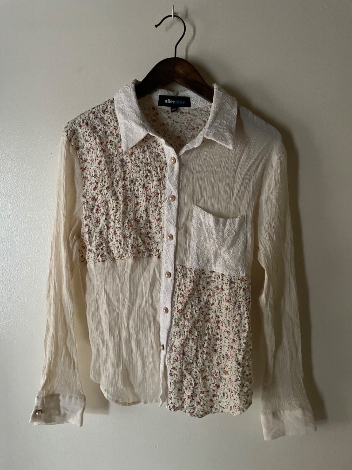 Womens Patchwork Pearl Button Down Floral and Lac… - image 1