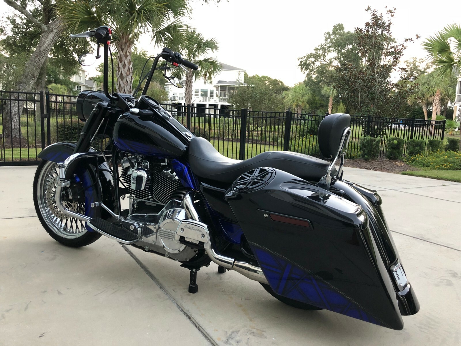 2002 Harley-Davidson Touring  2002 Harley Davidson Road King, LOW MILEAGE, Air Ride, Stereo, LED's 