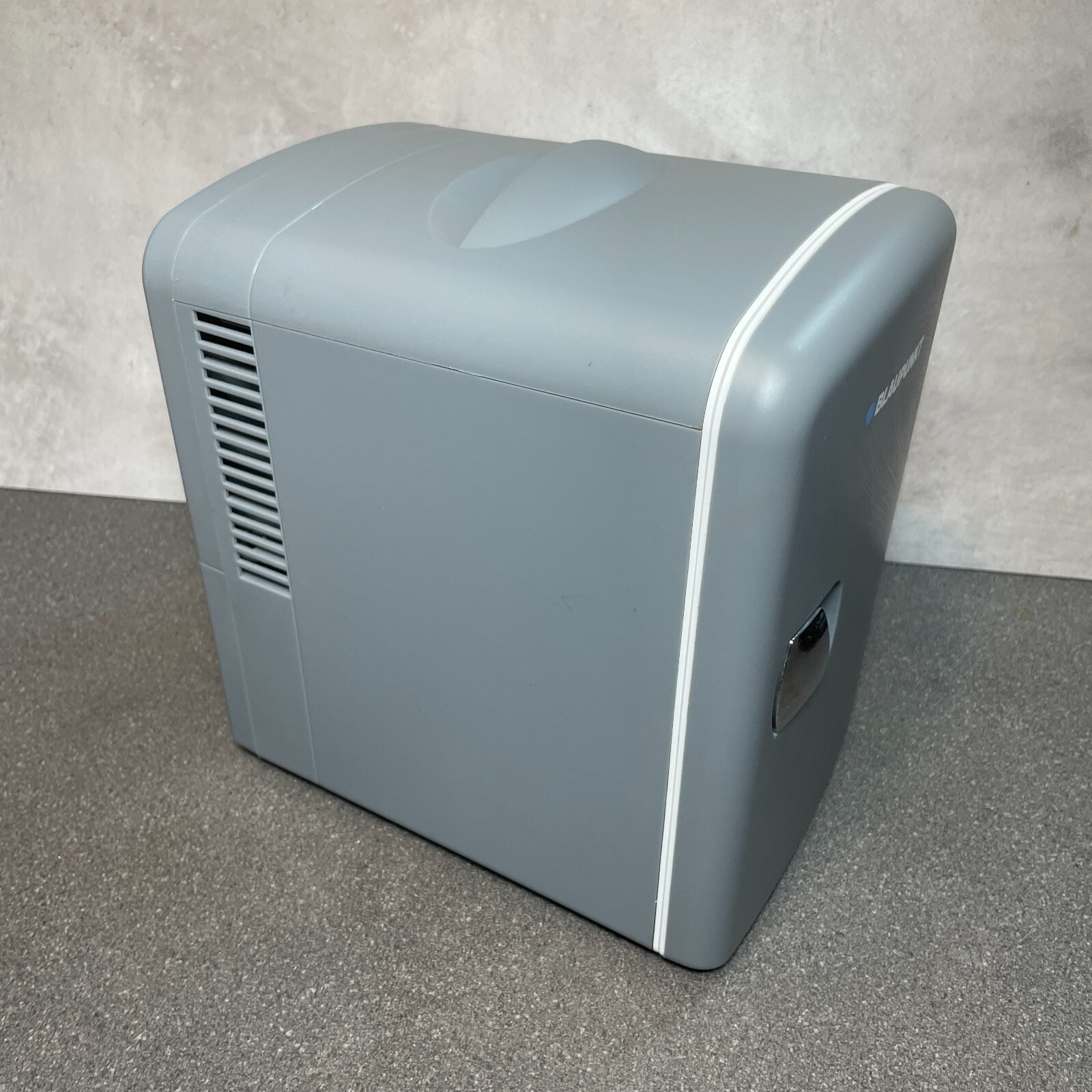 Blaupunkt Mini 4L Fridge Cooler, Ideal Bedroom, Office, Drinks Medicine