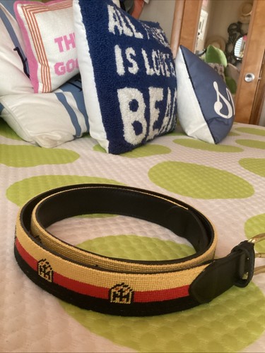 Brewster Belt Co Men's Needlepoint Belt Germany/German  Theme Size 43