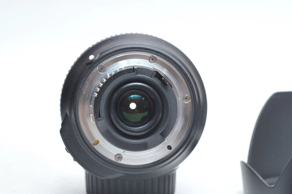 Nikon AFS FX 24-85mm f/3.5-4.5G ED VR Lens Full Frame DSLR With Hood - Image 4 of 4