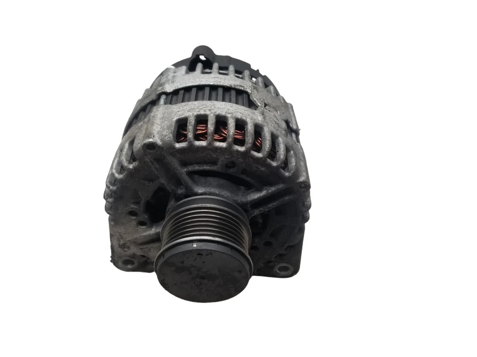 Volkswagen Passat Alternator 1968 Diesel 5 Speed Manual 2010 CBDC - Image 2 of 4