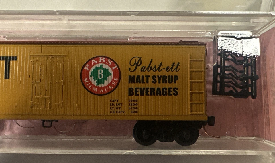 The Freight Yard N Scale Pabst Malt Syrup Beverages 40' Wood Reefer Car #91007 - Image 3 of 4