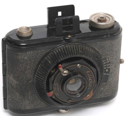 @ Vintage Ruberg and Renner Adickes 127 film viewfinder camera Bakelite NOTTESTE