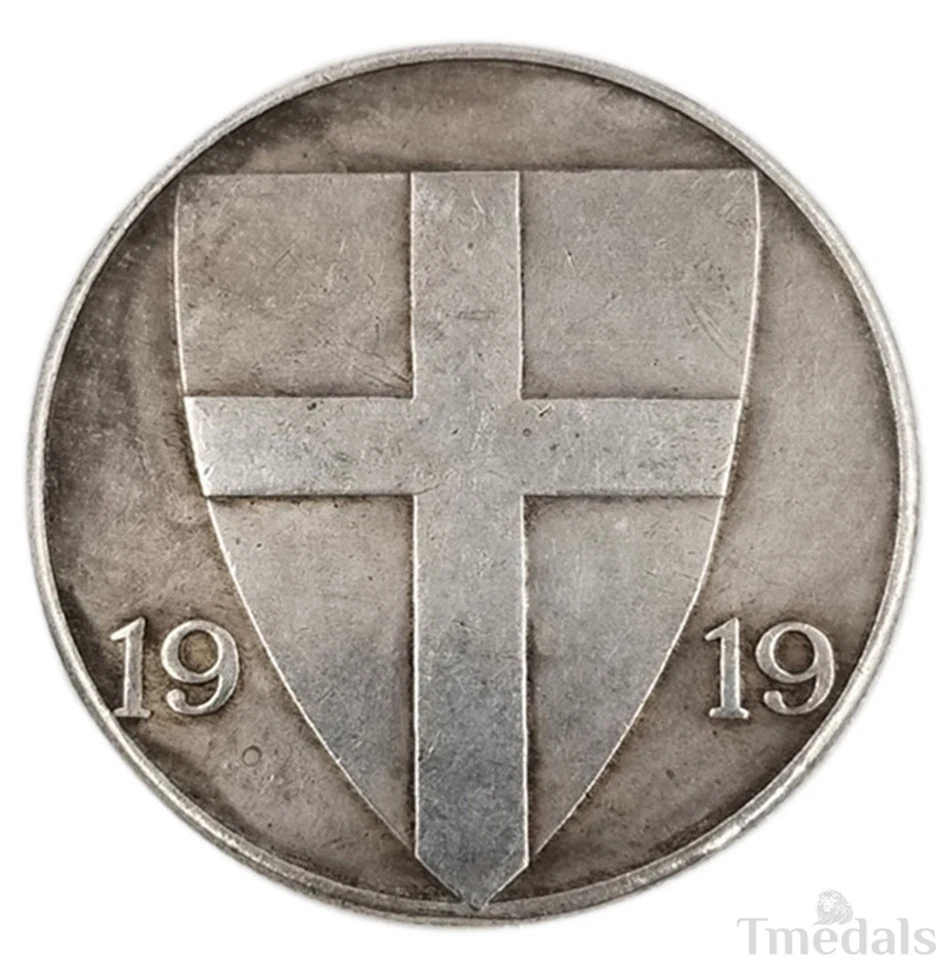 Freikorps Iron Division Medal 1919 ‘Totenkopf’ Silvered Bronze – Replica - Image 2 of 3