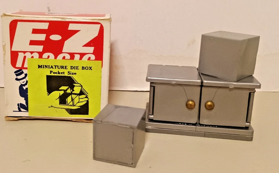 Vintage Magic Trick Mini Sucker Sliding Die Box E-Z Magic Or D. Robbins 1970's - Image 1 of 1