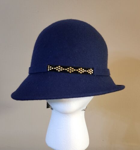GIOVANNIO New York Women’s 1 Size Navy 100% Wool Felt Cloche Hat Band Bedazzle