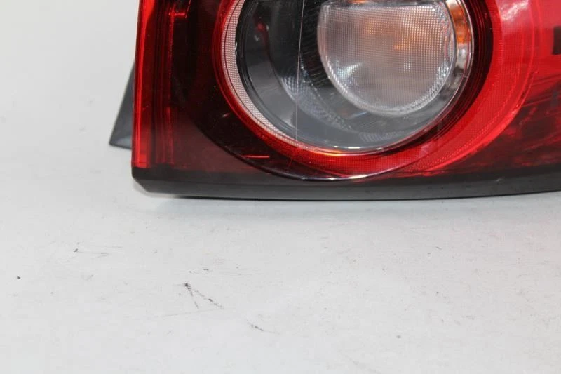 Оригинальный галогенный задний фонарь на четверть панели для правостороннего пассажира 16 MAZDA CX-3 31736 - Изображение 3 из 4
