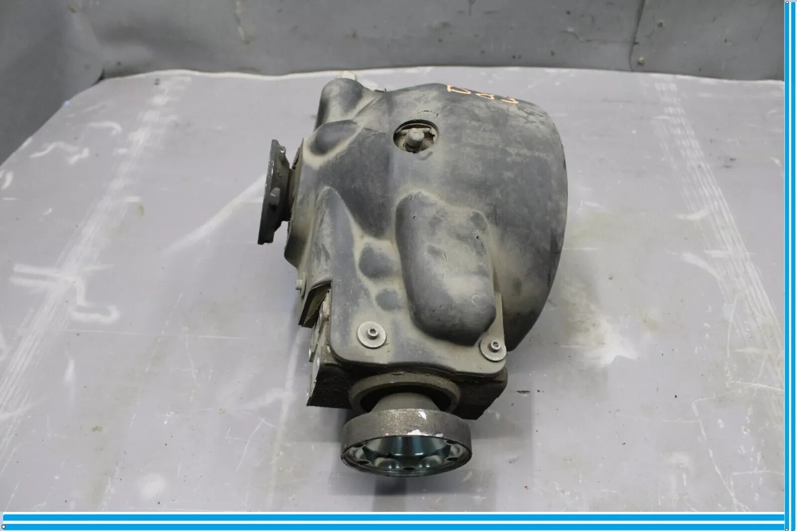 07-13 Maserati Quattroporte M139 Rear Differential Diff Axle Carrier OEM