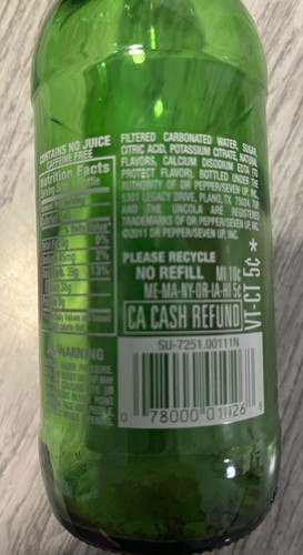 7up 6-Pack Bottles Retro Edition 2011 - Picture 5 of 8