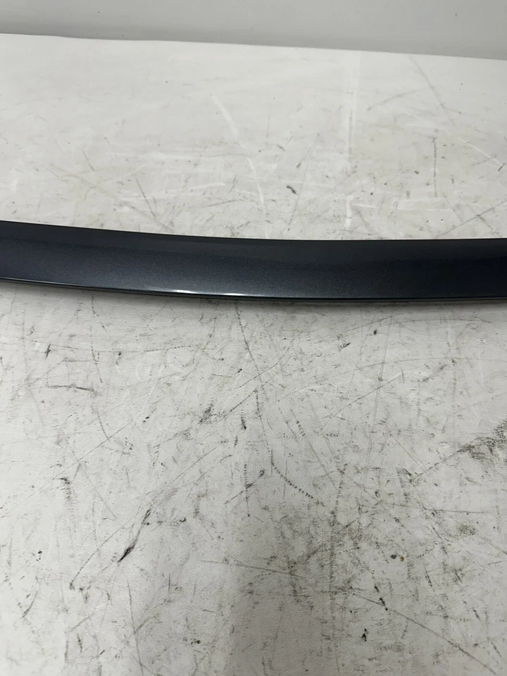 Alerón labial de maletero Hyundai Accent 2012 2013 gris ciclón 1R034 ADU00 SAE Foto 4 de 4