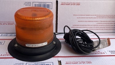 ECCO Strobe Light 10R-04 8604 Magnetic LED Beacon Amber ECCO Model 7945