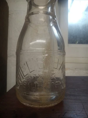 ATQ TREP MILK "WILLS DAIRY" *TASTE THE DIFFERENCE* DUMP RETRIEVED EX CONDITION - Image 1 of 4