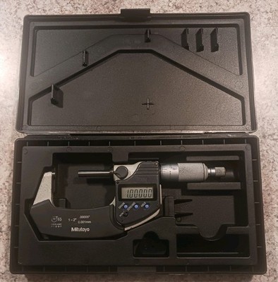 MITUTOYO 1-2  DIGITAL MICROMETER 293-331-30, IP65, .00005  RESOLUTION, w/ CASE