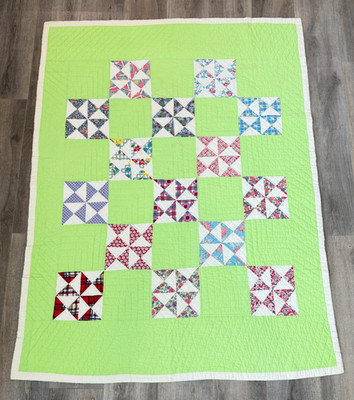 Vtg Handmade Patchwork Pinwheel Square Quilt Lime Green 71 x 55