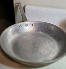 VINTAGE VOLLRATH  STAINLESS STEEL 10" SKILLET FRYING PAN MADE IN USA