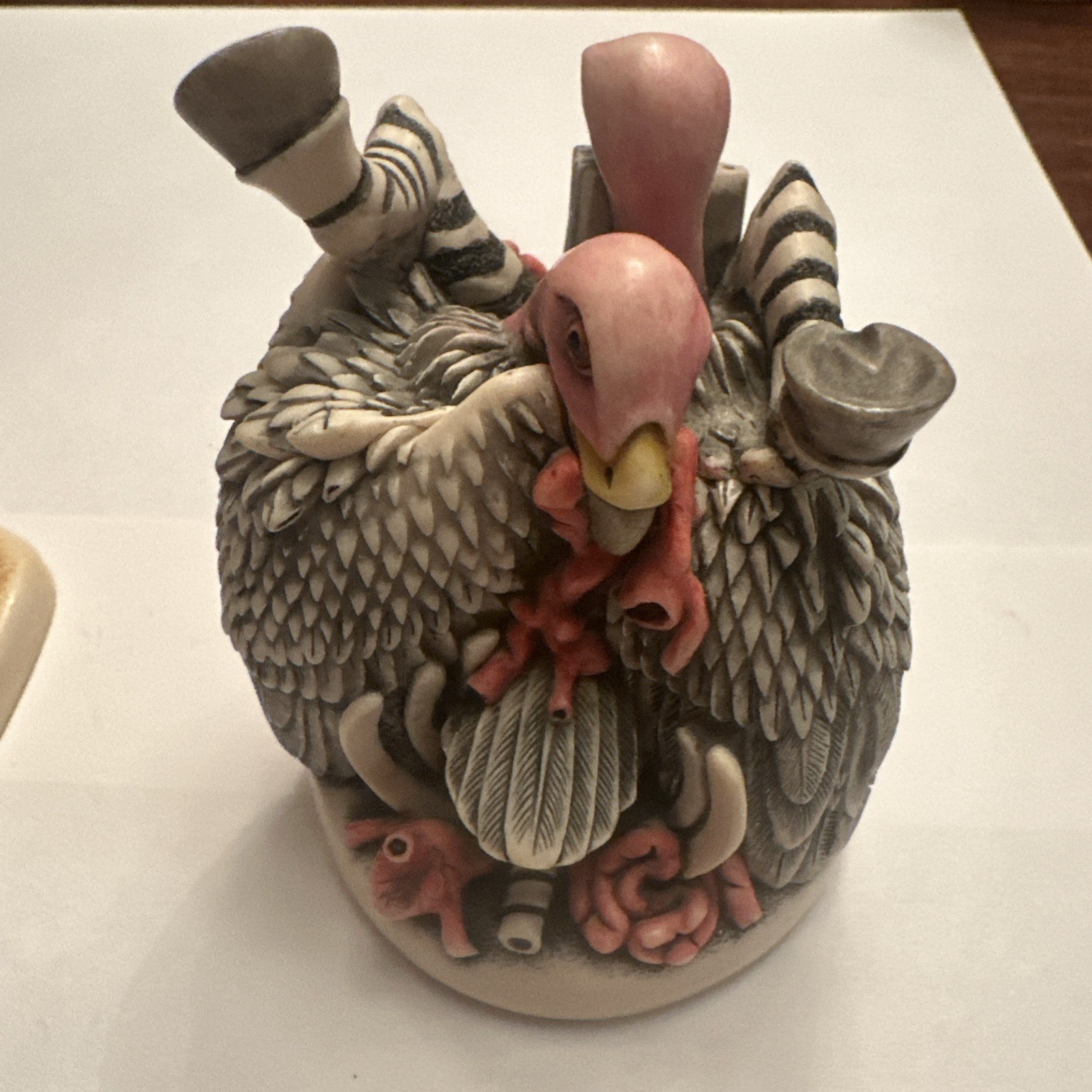 Vintage Harmony Kingdom Lot Of 2 Trinket Boxes Package Tour Bum Wrap signed