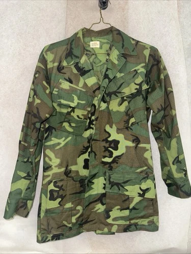 Vintage US Military Poplin Class 2 Camo EDRL Jacket Size Small Reg 60s Vietnam