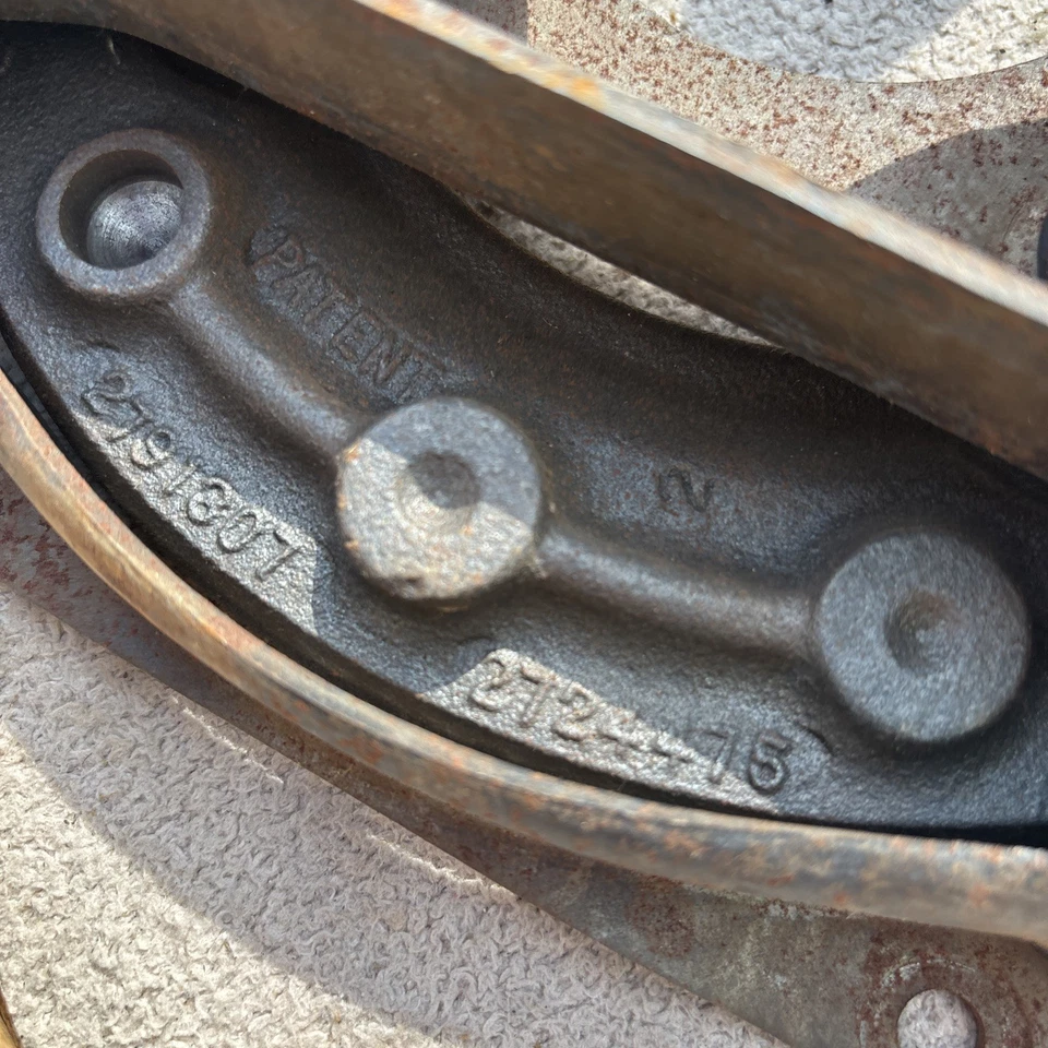 Placa de presión de embrague Spicer de 10 pulgadas 1965-1973 Kaiser Jeep Wagon 2724475 NOS Foto 4 de 4