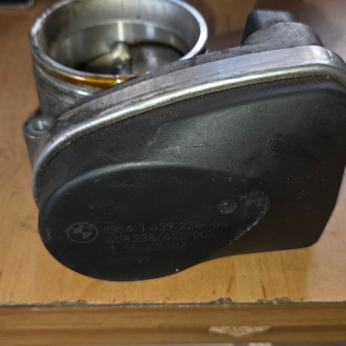 BMW E46  Drosselklappe  1354143922404