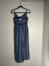 Harper Heritage 💙 Blue and white striped wide Leg Romper With Bow Detail . 