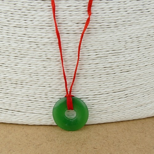 Collar de Colección Tallado a Mano Natural Original Donut Donut y Cordón Rojo - Imagen 2 de 11