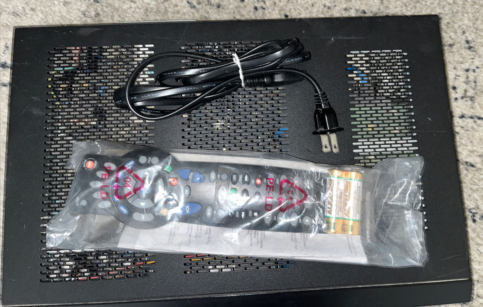 CISCO EXPLORER 8640HDC TV Receiver Cable Box HDTV Remote Works Nice DVR HDMI WOW