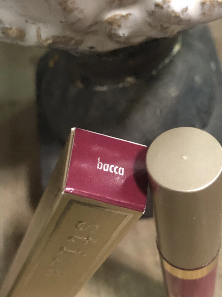 Lápiz labial líquido Stila Stay All Day Bacca tamaño completo nuevo en caja Foto 3 de 4