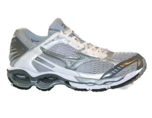 mizuno wave 42
