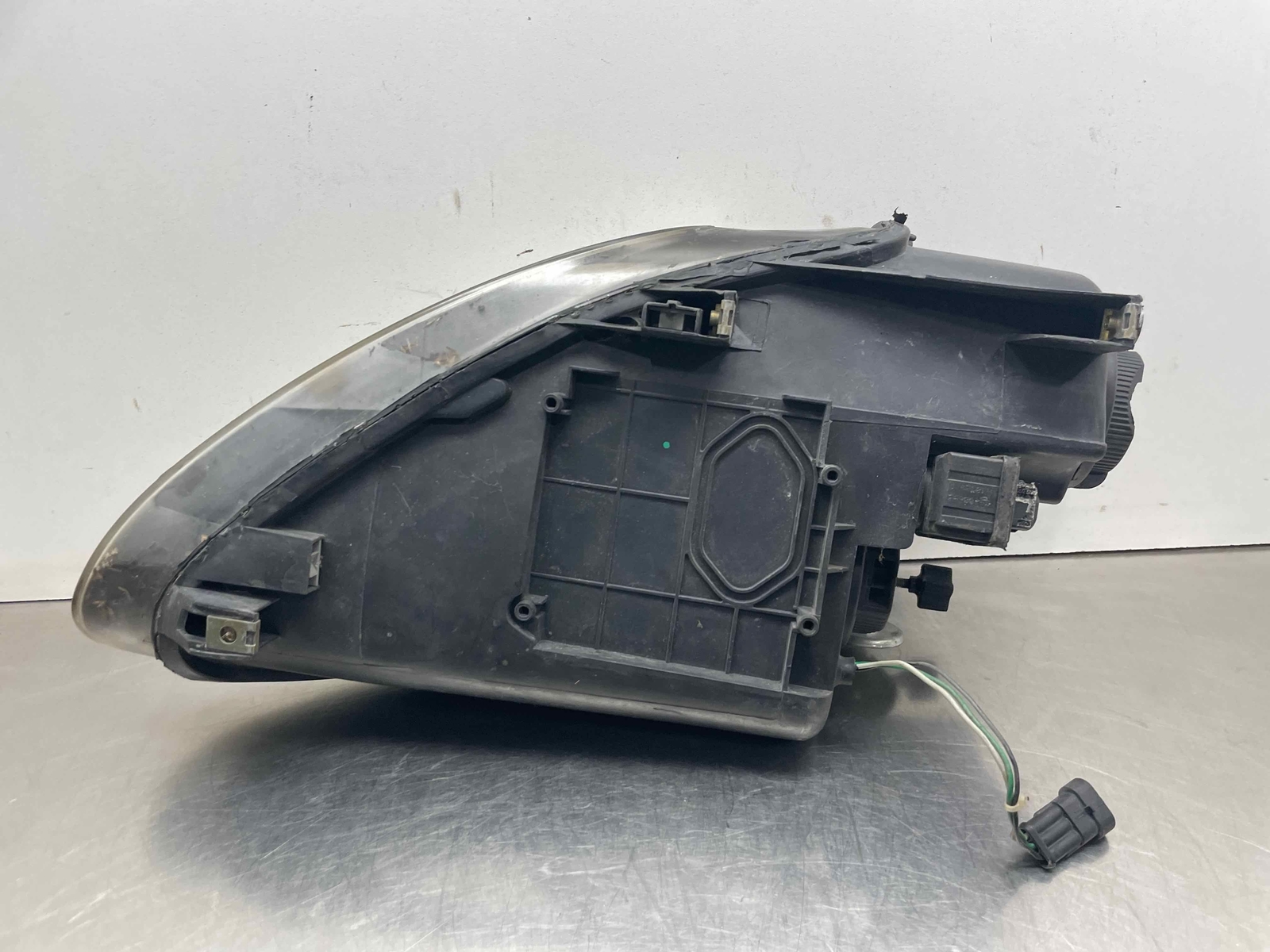 2004 Maserati Coupe OEM Left Hand Drivers Side Headlight Assembly *Damage*