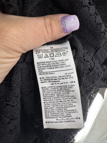 Old Navy Women's Black Long Sleeve Smocked Split-Neck Lace Top Size Medium NEW - Picture 5 of 7