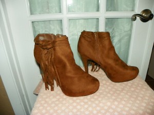 tan tassel boots