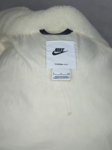 NIKE SPORTSWEAR WOMEN'S THERMA-FIT CITY SERIES DOWN SHERPA PUFFER JACKET SMALL - Picture 9 of 11