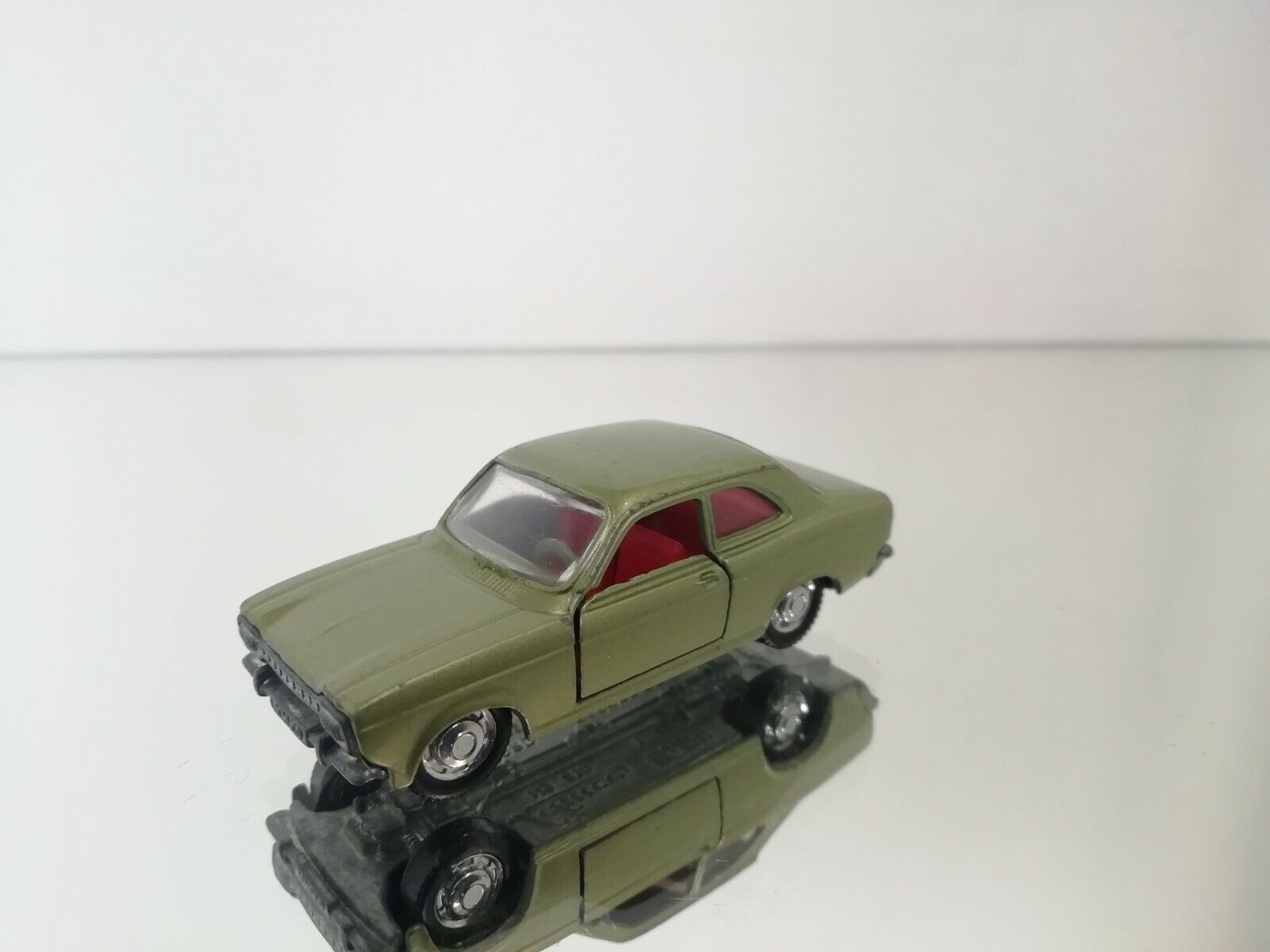 Schuco Ford Escort 1300 Gt 1:66 810