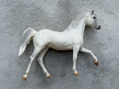 Retired Breyer Race Horse #983 Equus Chalky Alabaster Black Stallion Arabian